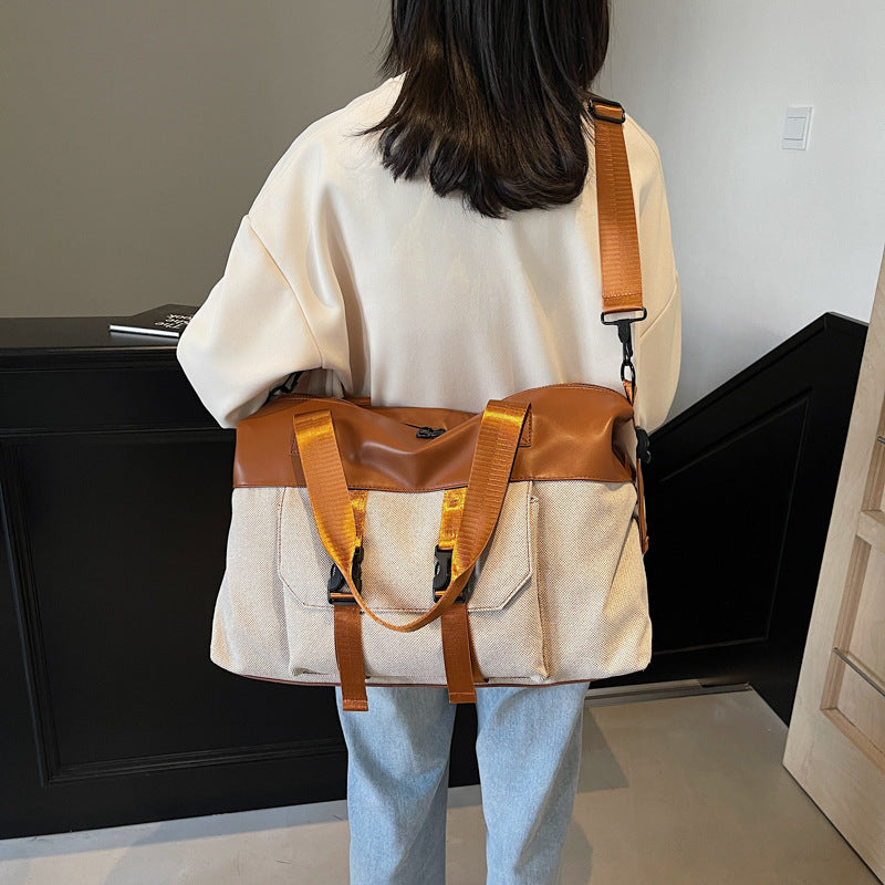 Praktisk multifunksjons duffelbag med robust design og intelligent romlayout Skanto