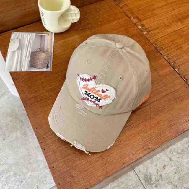 Kvinnens slitte hjertebroderte baseball caps Skanto