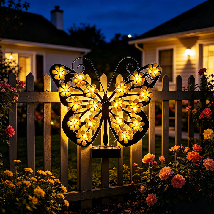 Dekorativ LED Sommerfugl Vegglampe Med Blomster Mikroleder Accenter Og Batteridrevet Kontroll Skanto