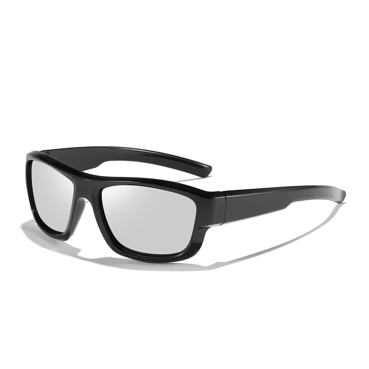 Dame Sporty solbrille med robust ramme og polariserte linser Skanto