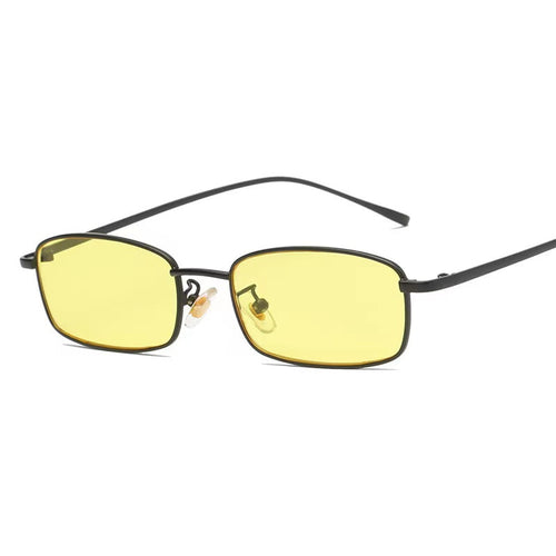 Dame eksklusiv solbrille med iøynefallende skilpadde mønster og robust ramme Skanto