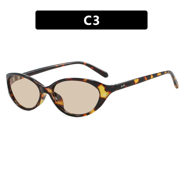 Women's Cat-Eye Sunglasses with Stylish Design and Protective UV Filter Skanto