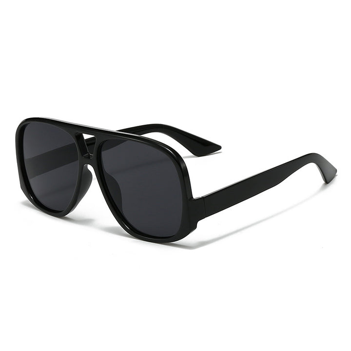 Women's trendy oversized sunglasses in modern tortoise pattern Skanto