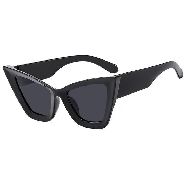 Women's Trendy Cat-Eye Sunglasses with Robust Design and UV Protection Skanto
