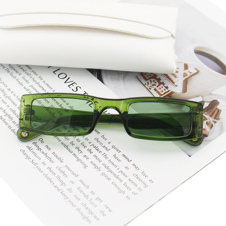 Damer moteriktig rektangulær solbrille med strukturert ramme Skanto