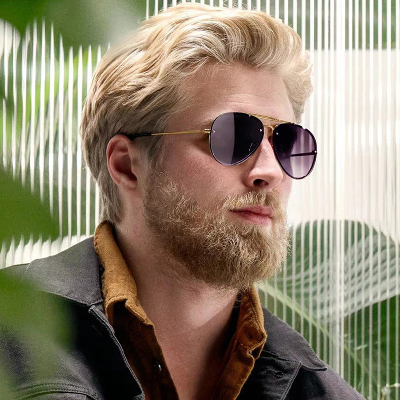 Dame ekstravagant solbrille med stilfull ramme og UV-beskyttelse Skanto