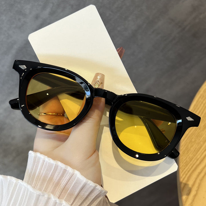 Women's fashionable Cat-Eye sunglasses with transparent frame Skanto