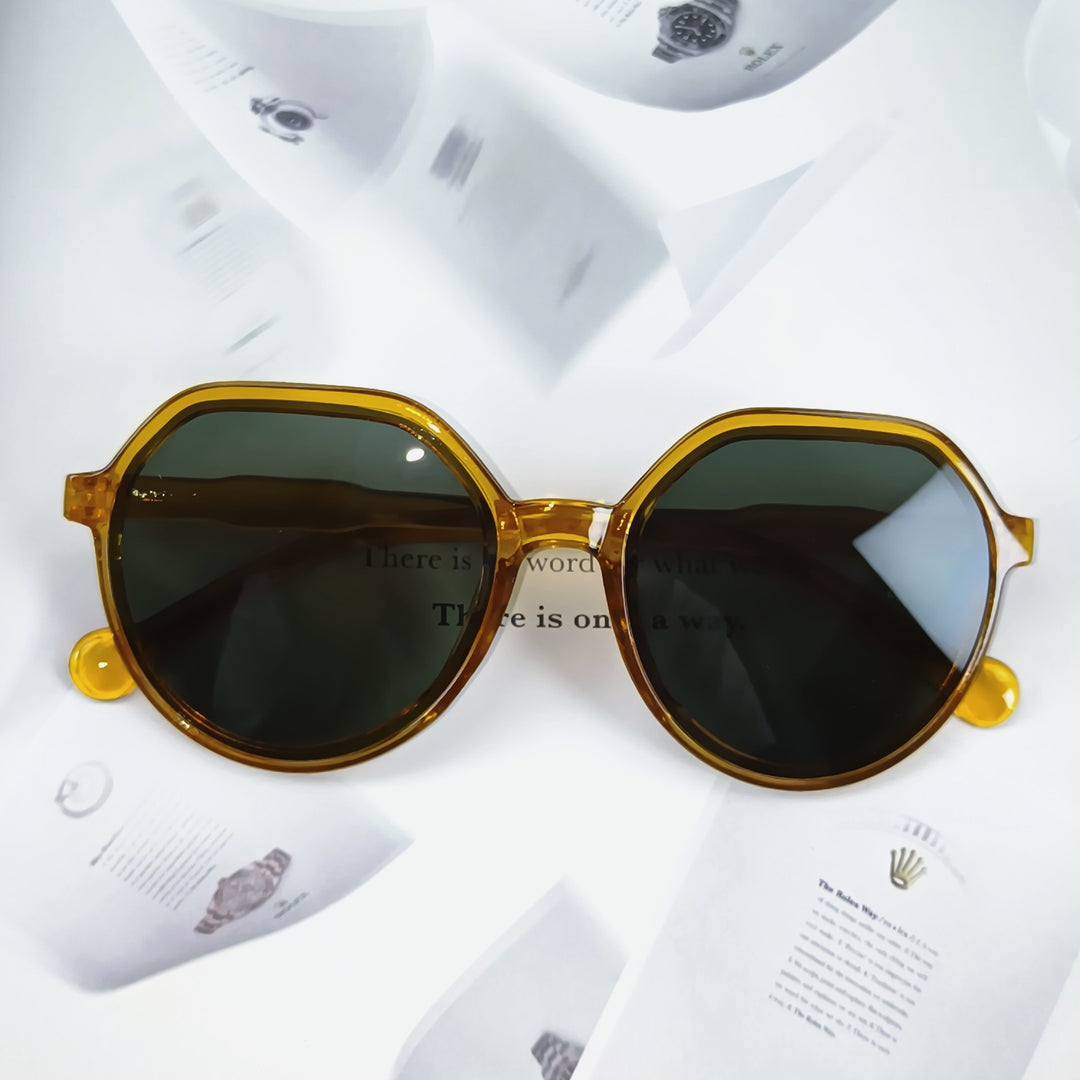 Dame Geometrisk solbrille med ekstravagant aksent Skanto
