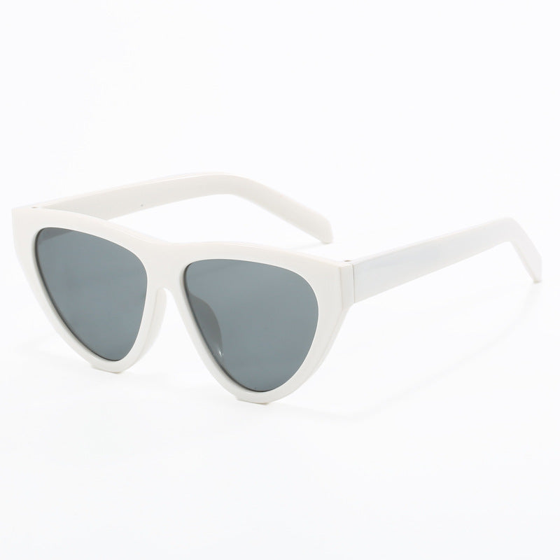 Dame futuristisk Cat-Eye solbrille med høykvalitets plastikkramme Skanto