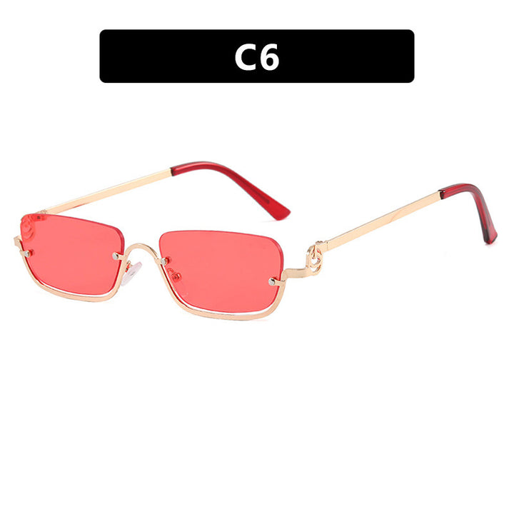 Dame firkantet solbrille med elegant metallramme Skanto