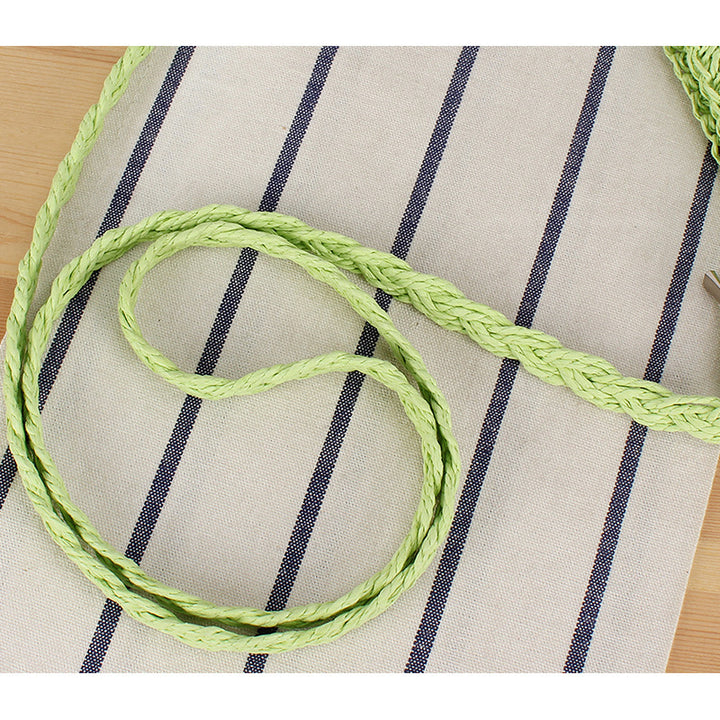 Shoulder bag in natural woven material with stylish design Skanto