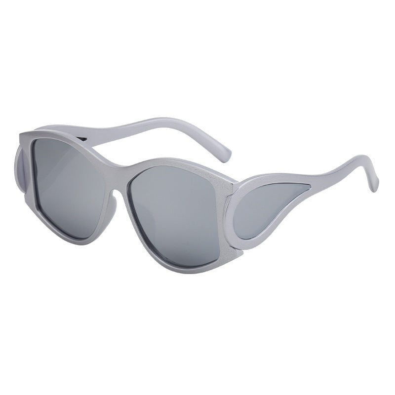 Dame moderne Cat-Eye solbriller med unikt ramme og UV-beskyttelse Skanto