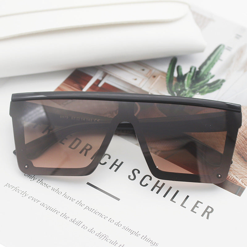 Dame Sporty solbriller i trendy Shield-design Skanto