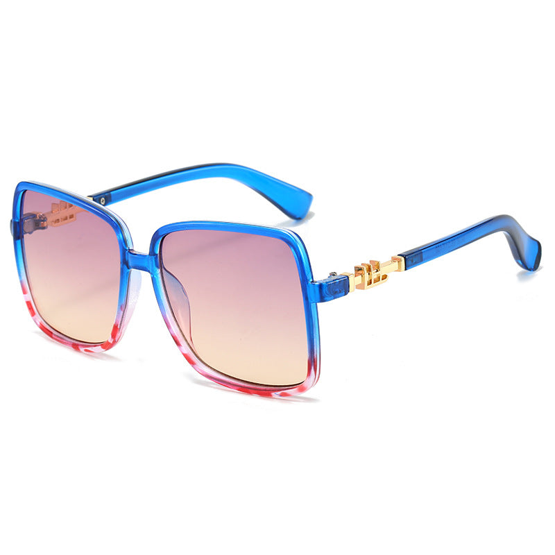 Damer modische solbrille med unik fargegradiant Skanto