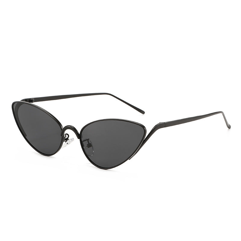 Women's Cat-Eye Sunglasses in Elegant Design Skanto