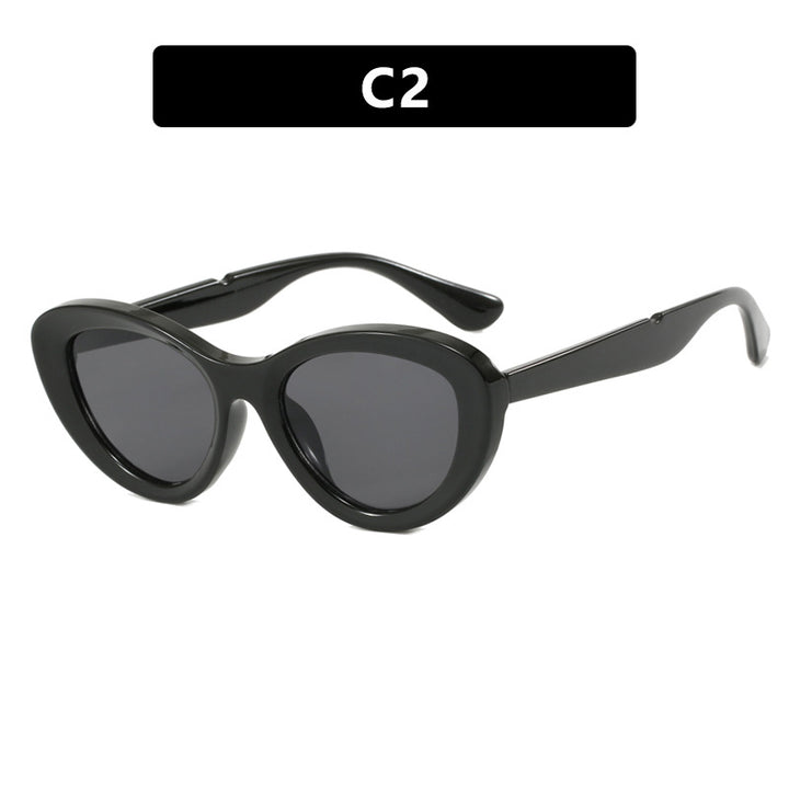 Women's Cat-Eye Sunglasses with Stylish Plastic Frame and Polarized Lenses Skanto
