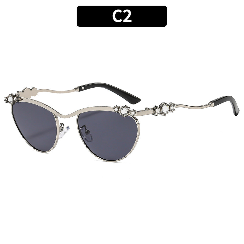 Dame Designer-solbrille med glitrende detaljer Skanto