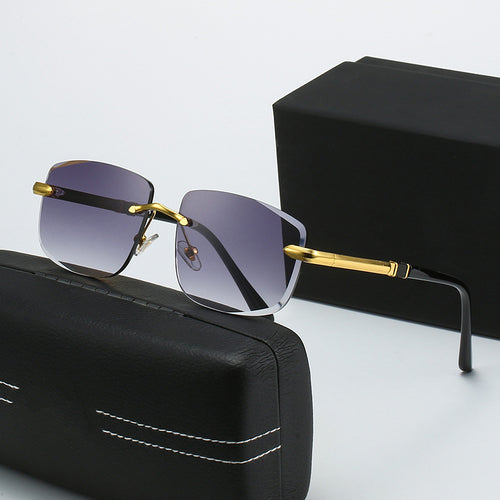 Dame kvadratisk solbrille med stilige plast- og metalldetaljer Skanto