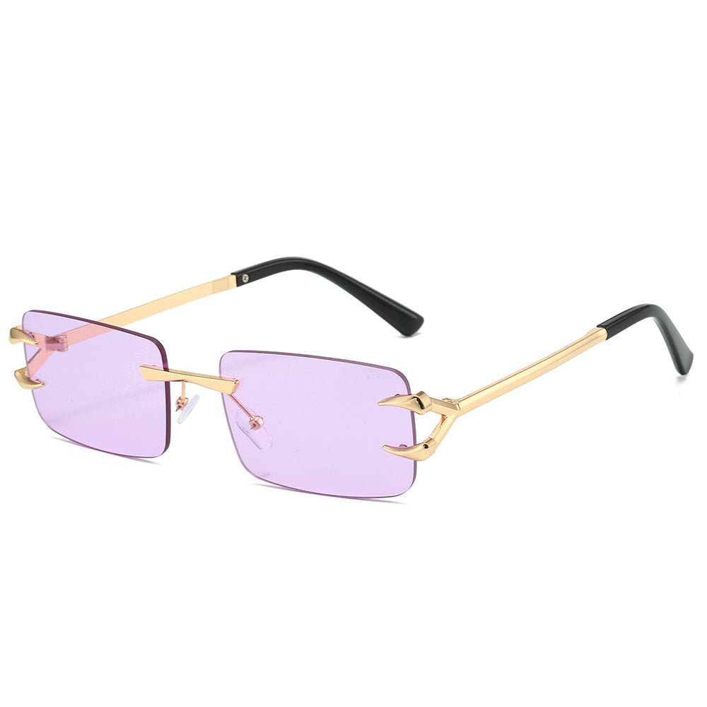Women's futuristic sunglasses with innovative frame and weather-resistant lenses Skanto