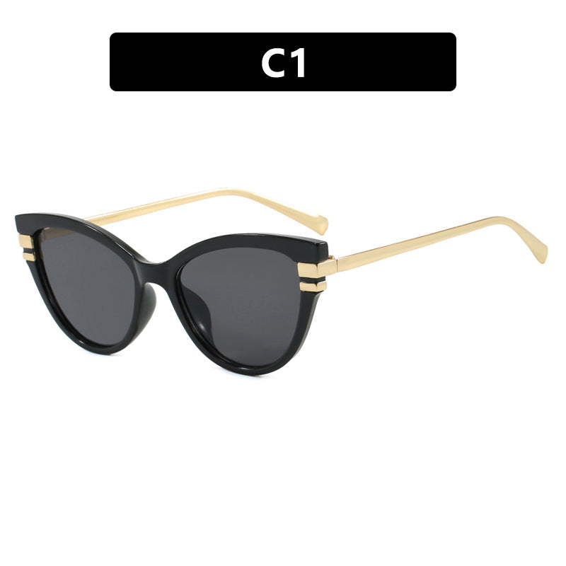 Damer Cat-Eye solbrille med elegante metallakenter Skanto