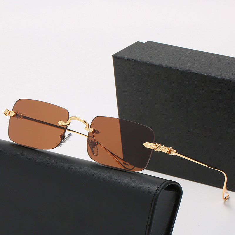 Damer moteriktig lesebrille med elegant kvadratisk ramme og dekorerte stenger Skanto