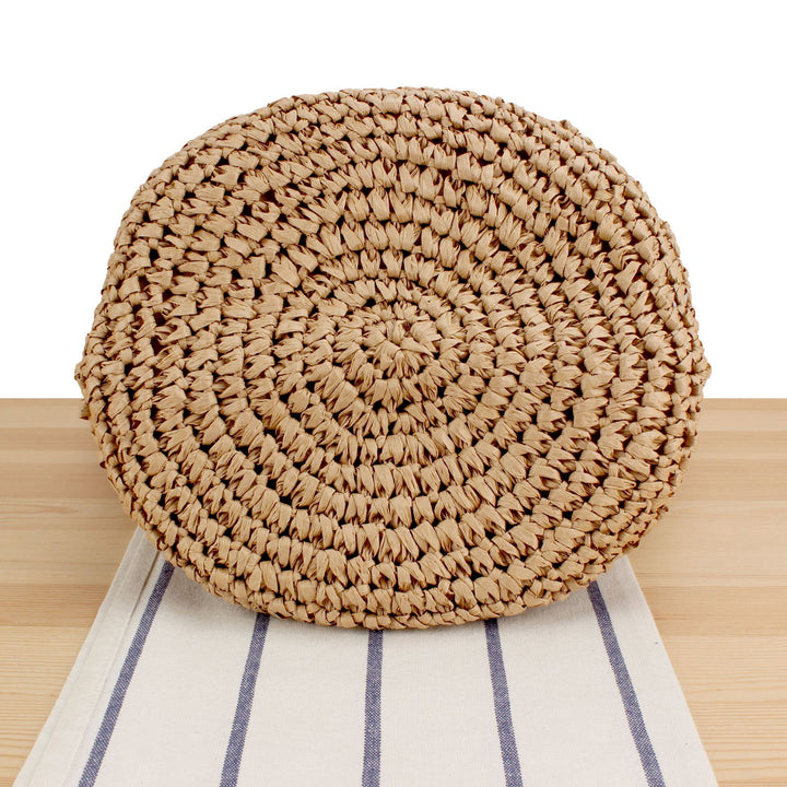 Handbag made of hand-woven natural material with decorative clasp Skanto
