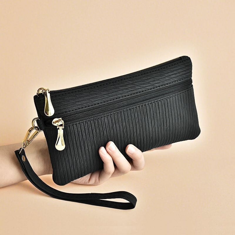 Elegant Clutch Med Praktisk Håndleddsreim Skanto