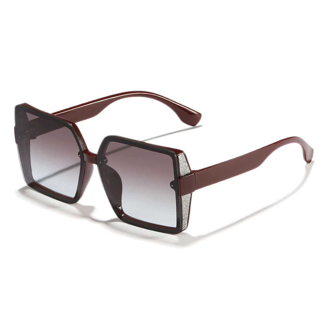 Dame moteriktig solbrille i ekstravagant firkantet design Skanto