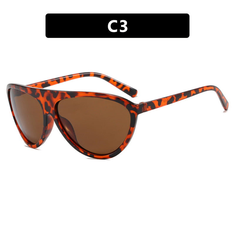 Women's Sporty Sunglasses with Modern Protective Design Skanto
