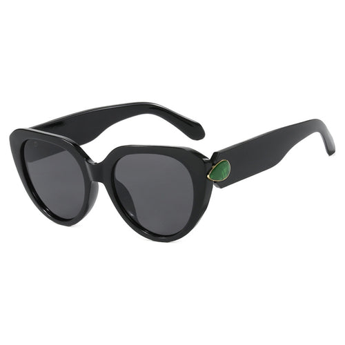 Women's Cat-Eye Sunglasses with Eye-Catching Design and Protective UV Filter Skanto