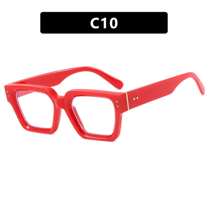 Women's Fashionable Sunglasses in Elegant Oversized Design Skanto
