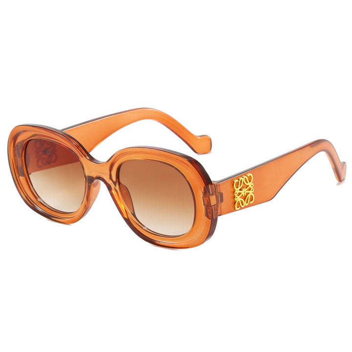 Dame moteriktig vintage-solbrille med spesielle dekorasjoner Skanto