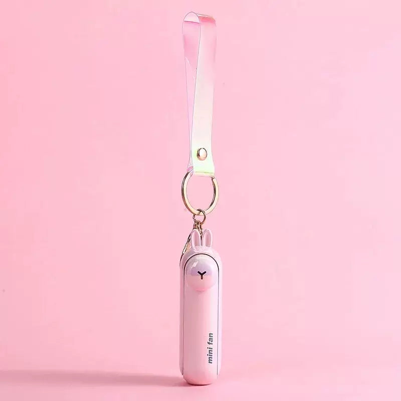 Unisex enhetsstørrelse oppladbar nøkkelring håndholdt mini-vifte med håndleddsstropp og ny art frosk charm Skanto