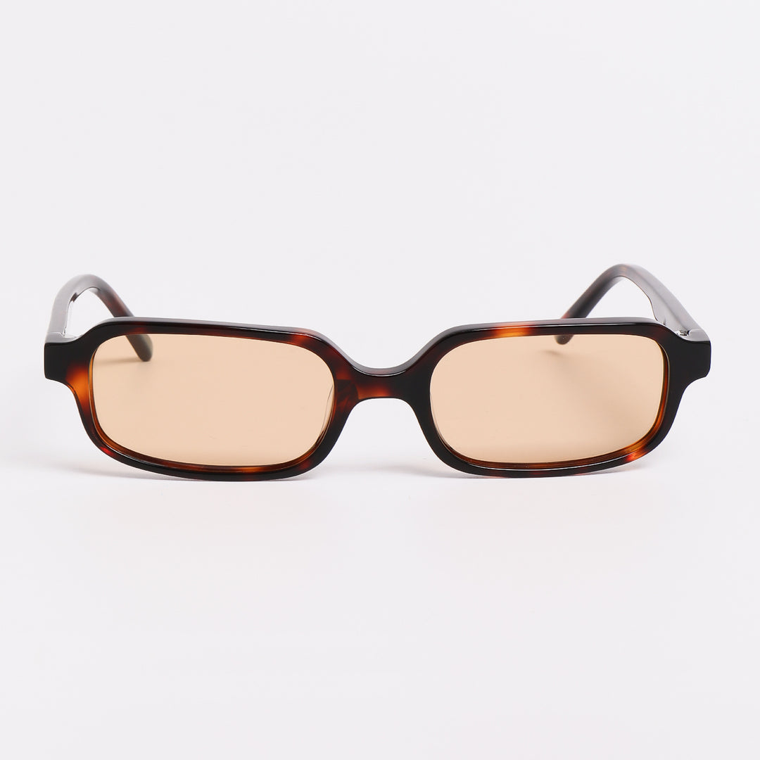 Dame solbrille i moderne, kantete design med høyt utviklede UV-beskyttelseslinser Skanto