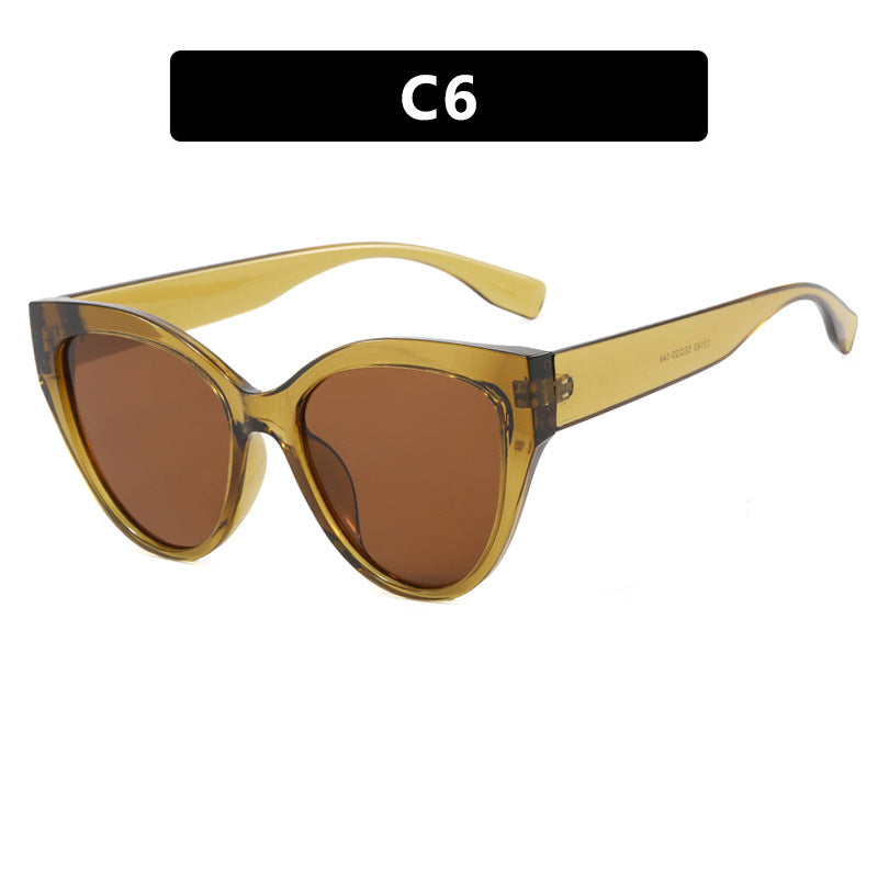 Women's Cat-Eye Sunglasses with Extravagant Frame and UV Protection Skanto