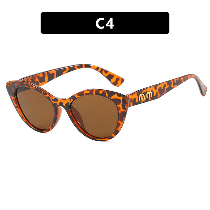 Women's eccentric Cat-Eye sunglasses with protective UV filter Skanto