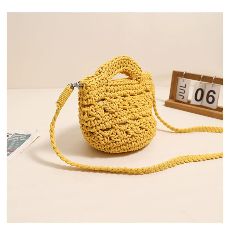 Handmade macrame shoulder bag with unique design Skanto