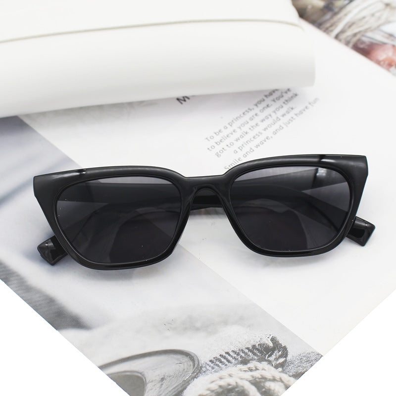 Damer geometrisk designer solbrille i moderne stil Skanto
