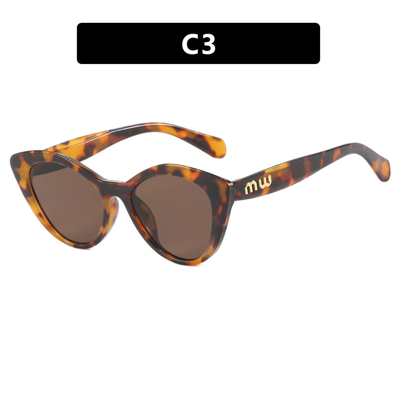Women's Elegant Cat-Eye Sunglasses with Luxurious High-Quality Frame Skanto