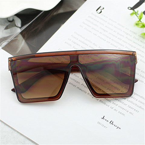 Dame Sporty beskyttelsesbrille i moderne Shield-design Skanto