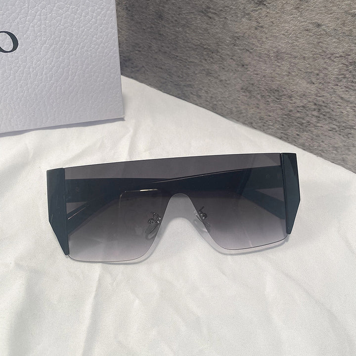 Dame Sporty Shield Solbrille Skanto