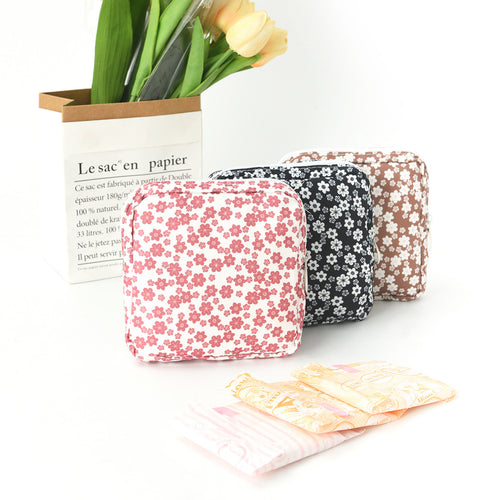 Kosmetikk-organisator med blomsterinspirert design Skanto