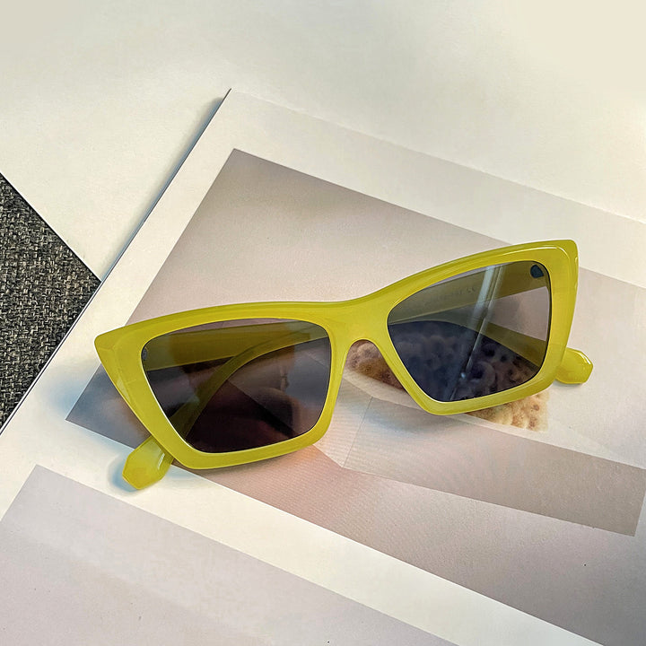 Dame geometrisk solbrille med stilfull plastinn ramme Skanto