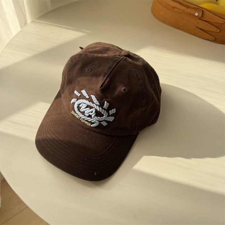 Kvinnebrodert baseballcap Skanto