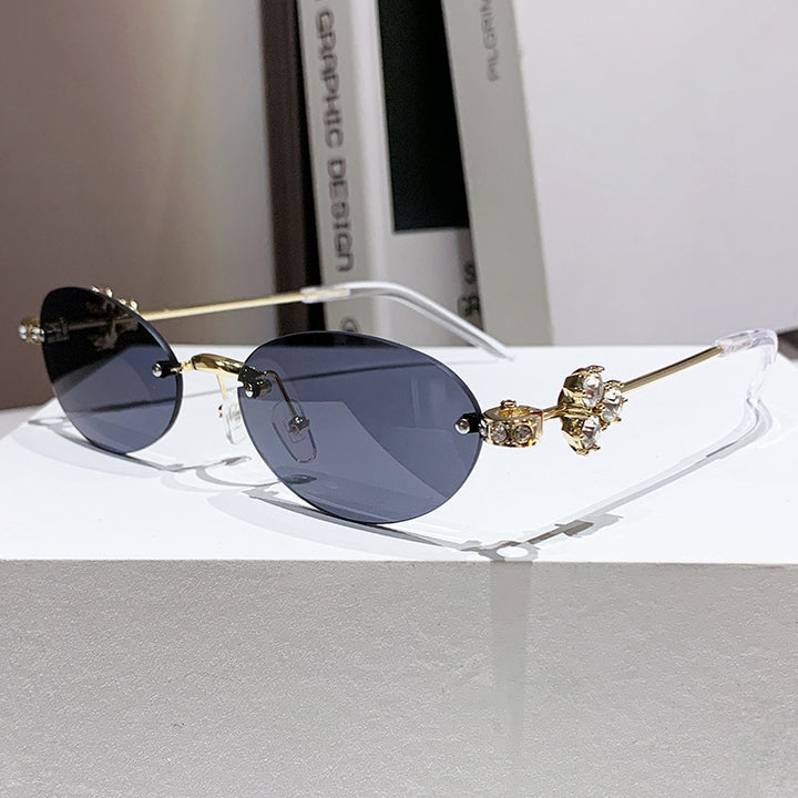 Dame elegant solbrille med geometrisk ramme Skanto