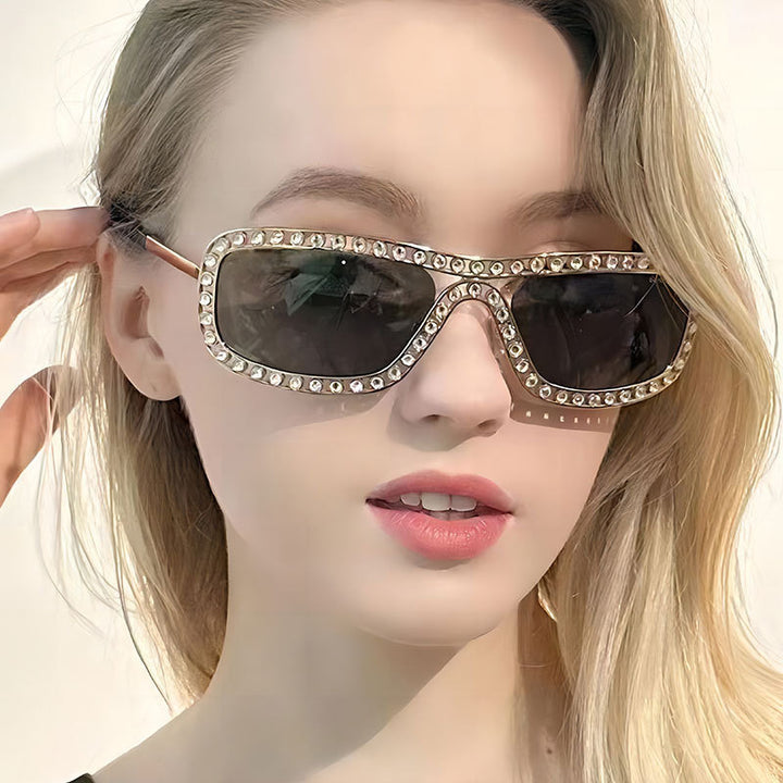 Women's fashionable sunglasses with sparkling frame Skanto