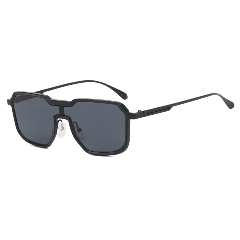 Women's extravagant geometric sunglasses with protective UV filter Skanto