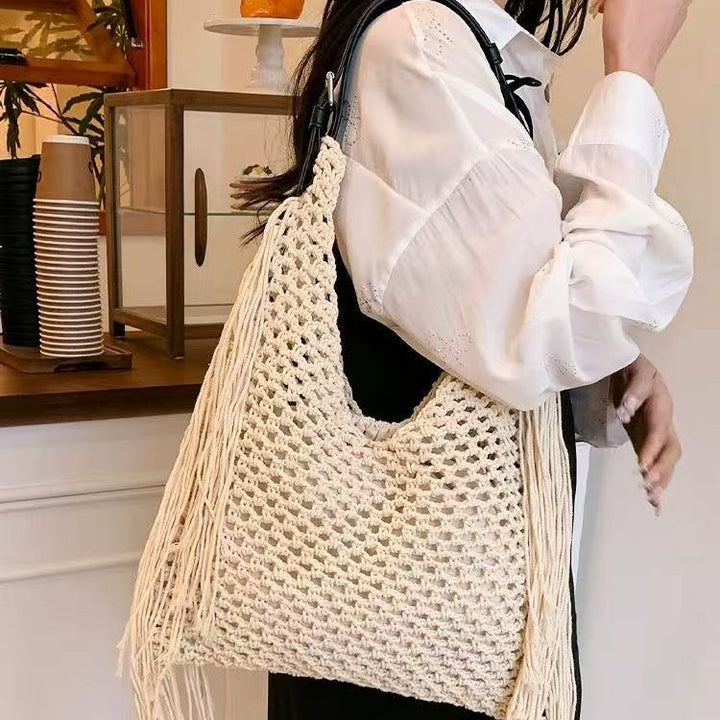 Handmade stylish tote bag with fringe Skanto