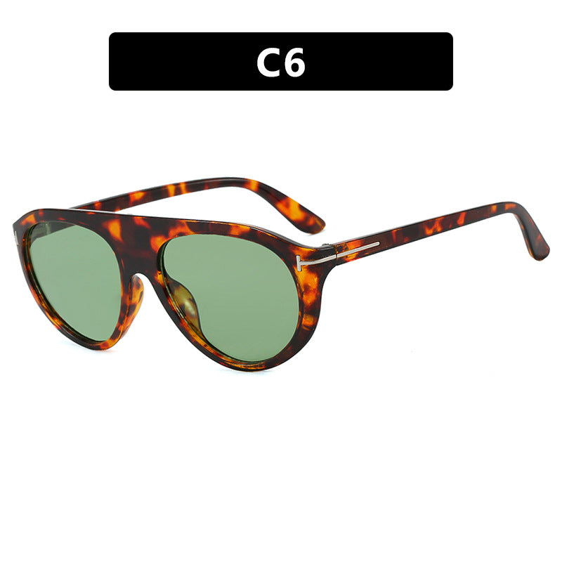 Women's Cat-Eye Sunglasses with Protective UV Filter and Mirrored Lenses Skanto