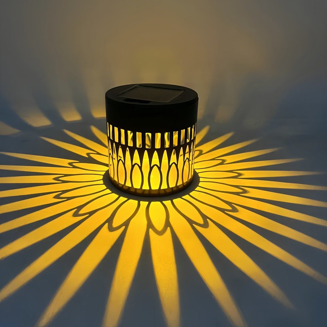 Solær Projektor Hage Lys Med Dekorativ Blomster Mønster Og Skumrings-til-Dawn Sensor Skanto